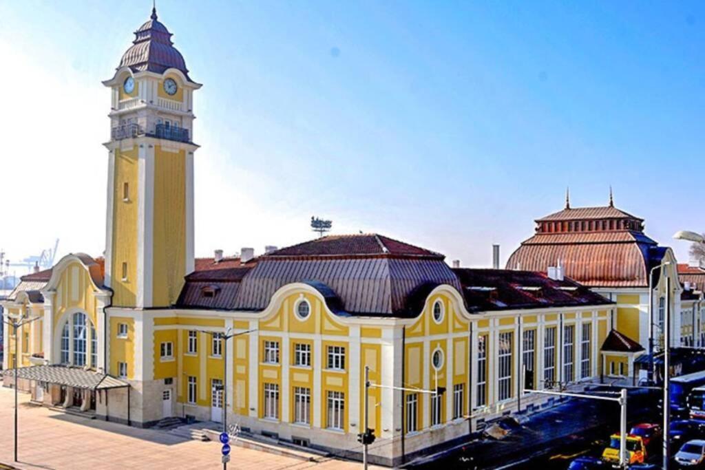 Comfy Home In The Heart Of Burgas Extérieur photo
